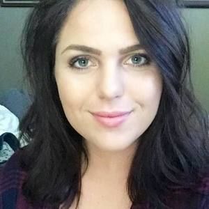 Meet your Posher, Adalida